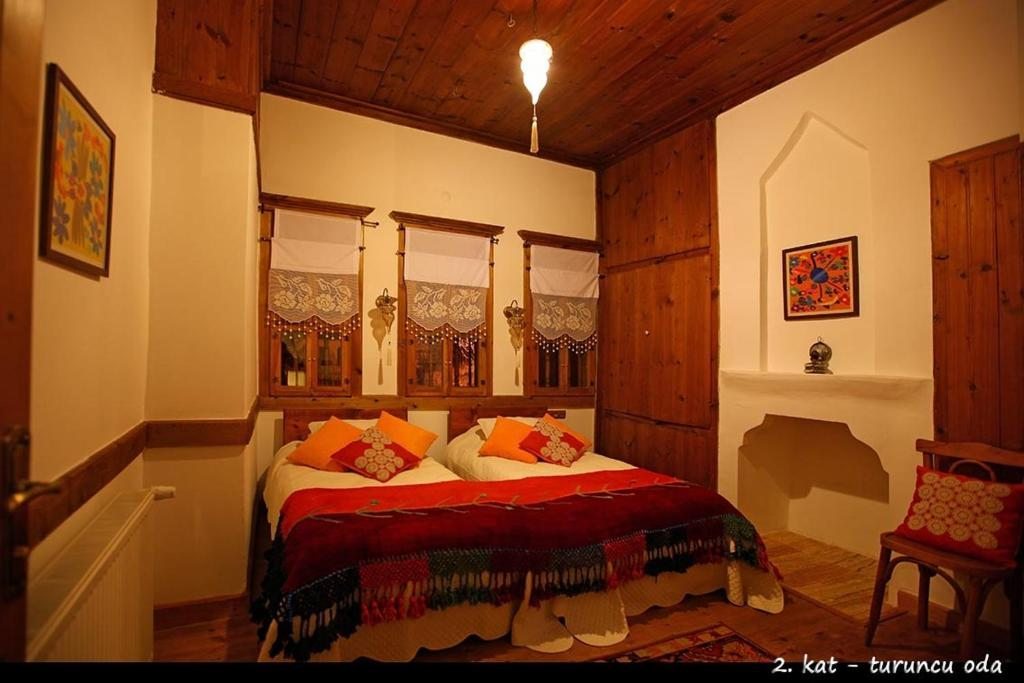 Двухместный (Стандартный двухместный номер с 1 кроватью или 2 отдельными кроватями) отеля Dadibra Konak Hotel, Сафранболу