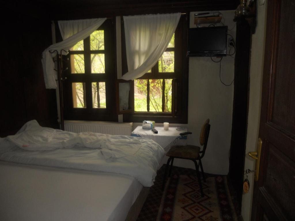 Двухместный (Двухместный номер с 1 кроватью) гостевого дома Gokgozoglu Pansiyon, Сафранболу