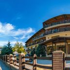 Парковка автомобилей гостей, Гостевой комплекс Гала Плаза