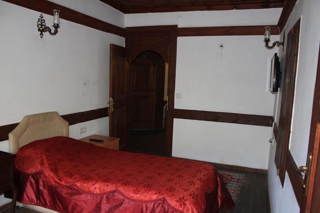 Двухместный (Бюджетный двухместный номер с 2 отдельными кроватями) гостевого дома Turgut Reis Konak, Сафранболу