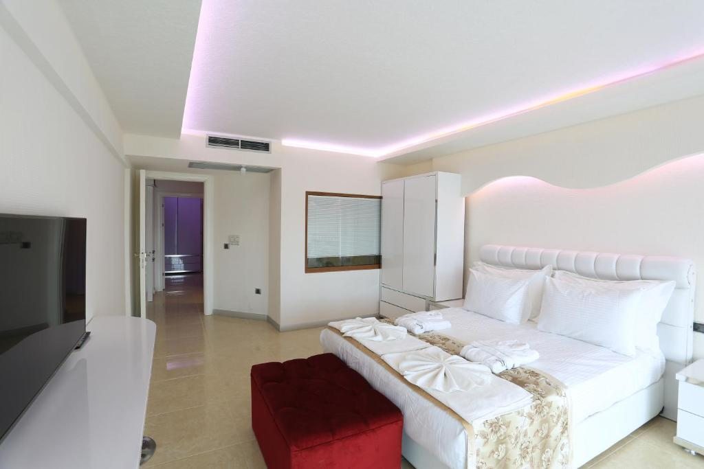 Сьюит (Люкс с 2 спальнями) отеля Shimal Residence Hotel, Акьяка