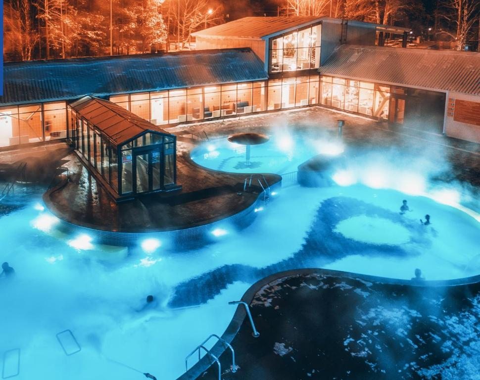 База отдыха Открытый термальный бассейн, Тюмень