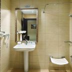 Двухместный (С 1 кроватью - Подходит для гостей с ограниченными физическими возможностями), Отель Ramada by Wyndham Kazan City Centre