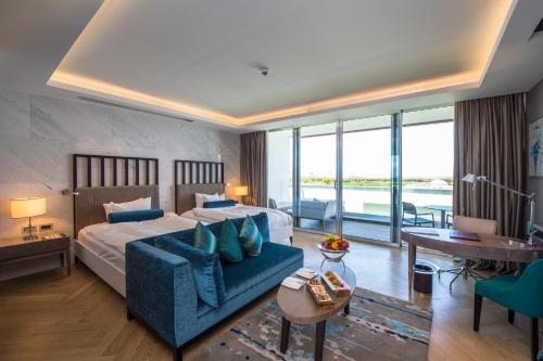 Двухместный (Двухместный номер Делюкс с частичным видом на море) отеля Sirene Luxury Hotel Bodrum, Ялыкавак
