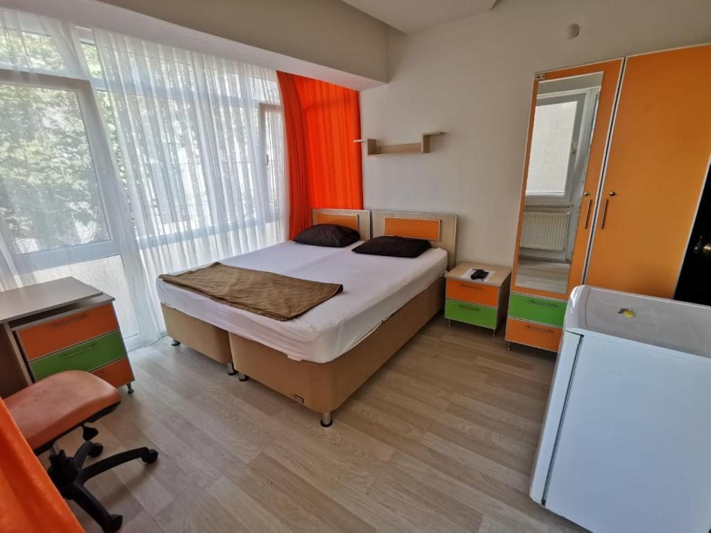 Двухместный (Двухместный номер с 2 отдельными кроватями) хостела Çanakkale Kampüs, Чанаккале
