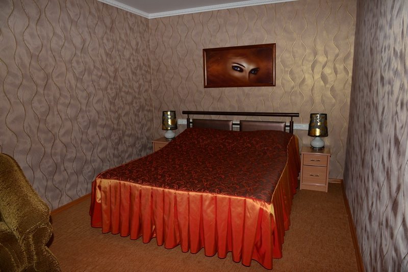 Полулюкс гостиничного комплекса Турист, Братск