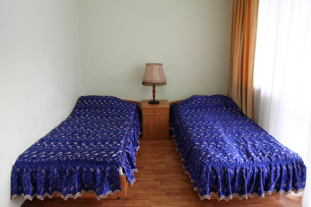Двухместный (Двухместный номер с 2 отдельными кроватями и балконом) отеля Зенит, Красногорск