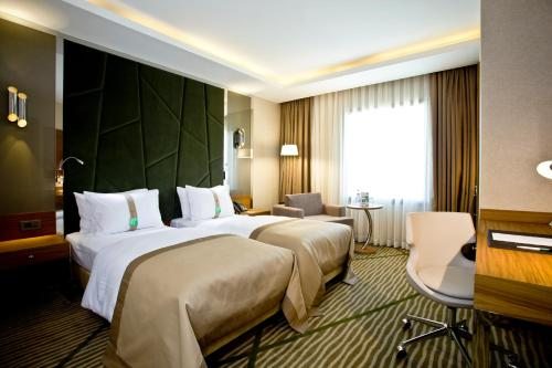 Двухместный (Двухместный номер для некурящих с 2 отдельными кроватями) отеля Holiday Inn Gaziantep, Газиантеп