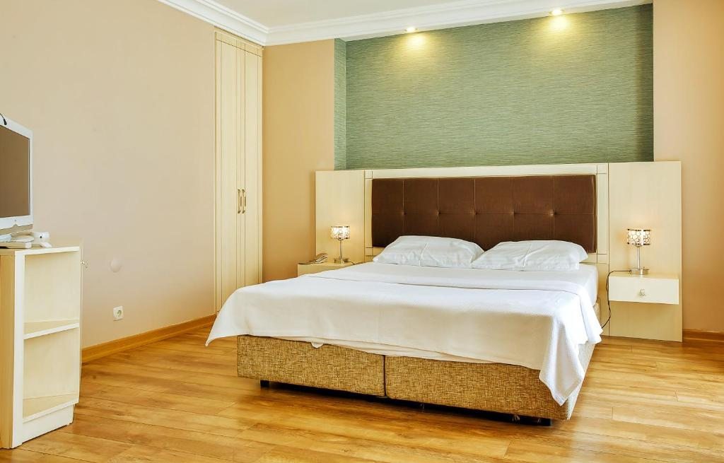 Двухместный (Двухместный номер Делюкс с 1 кроватью) отеля Buyukada Princess Hotel, Бююкада