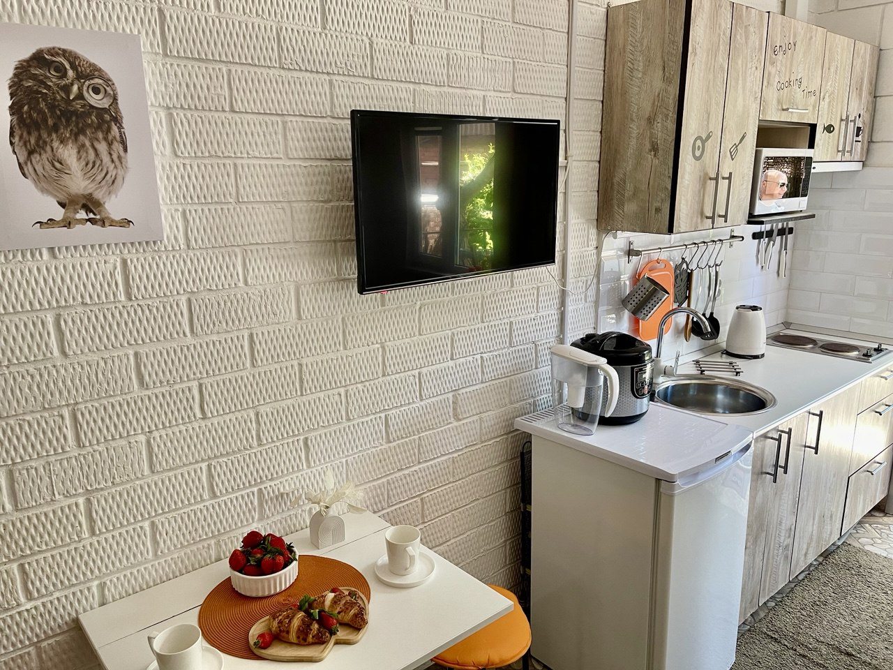 Студио (Лофт), Гостевой дом Совёнок