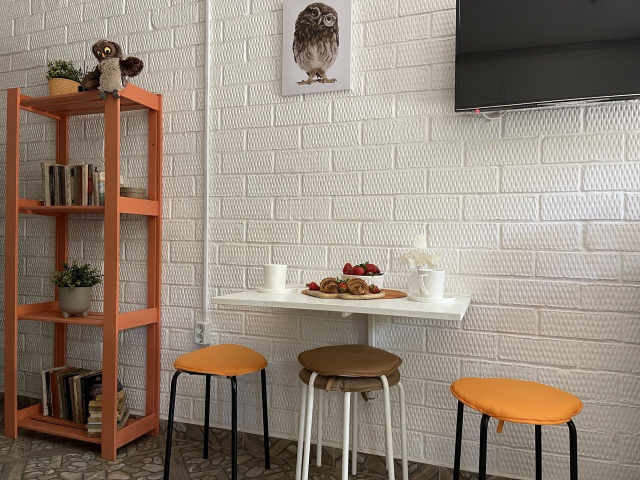 Студио (Лофт), Гостевой дом Совёнок