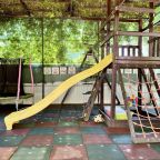 Детская игровая площадка, Гостевой дом Совёнок