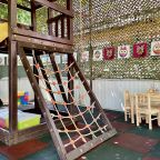 Качели, Гостевой дом Совёнок