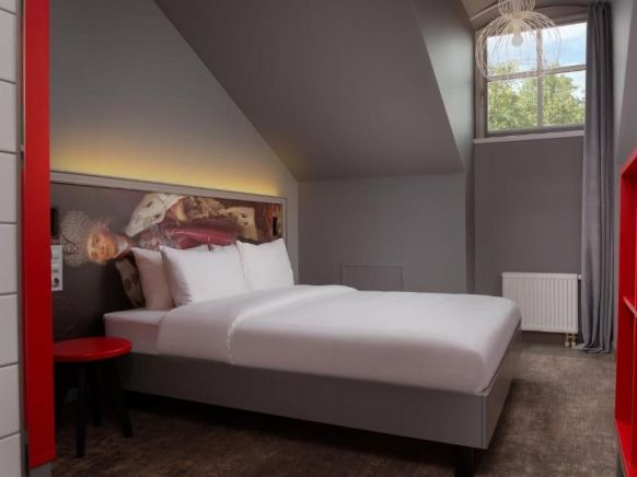 Фотография номера гостиницы Театральная площадь