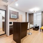 Апартаменты, Гостиница Harbor Club Hotel