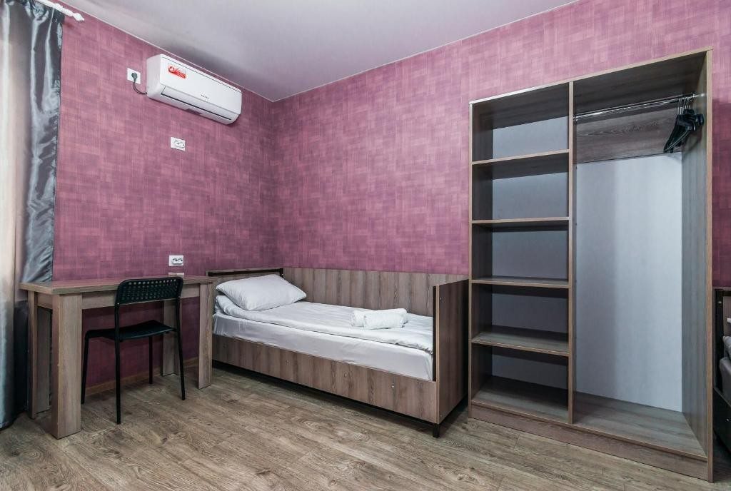 Номер (Односпальная кровать в общем номере для женщин) хостела Villa Hostel, Краснодар