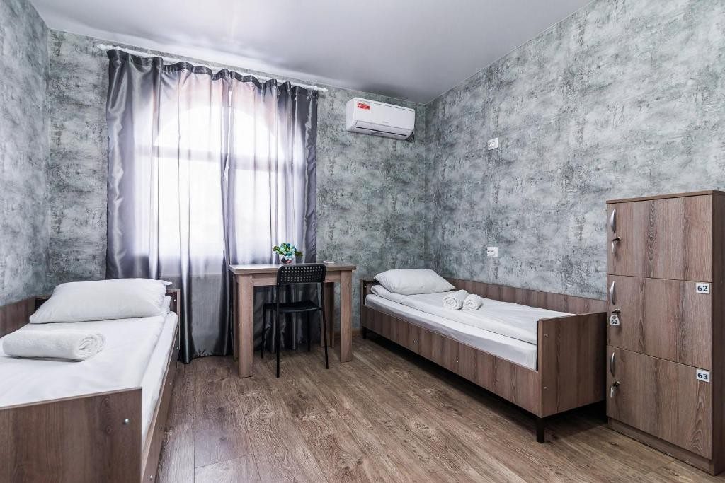 Номер (Кровать в общем номере для мужчин) хостела Villa Hostel, Краснодар