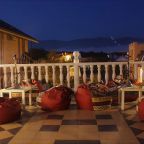 смотровая площадка и место для отдыха.