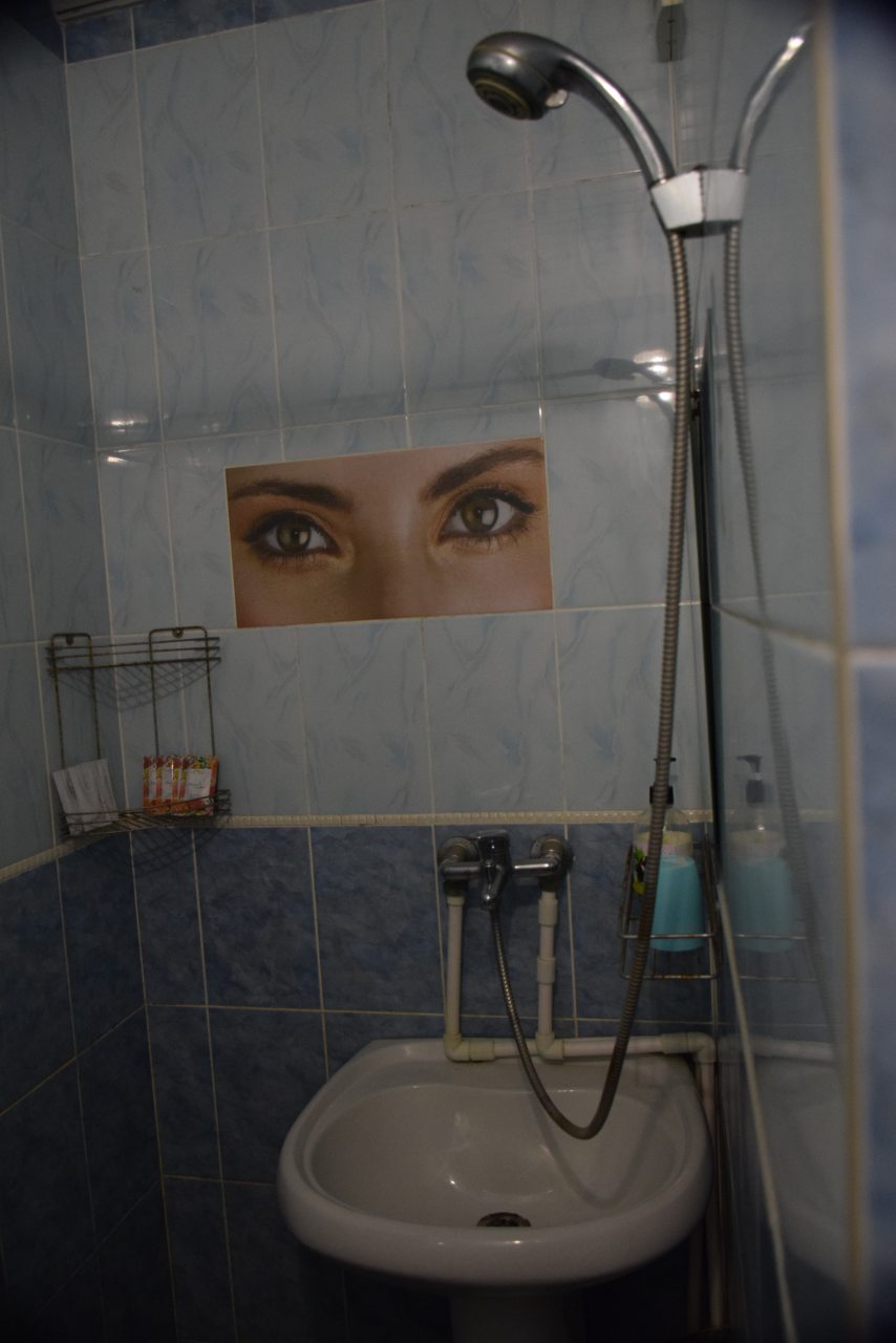 Санузел в студио на первом этаже