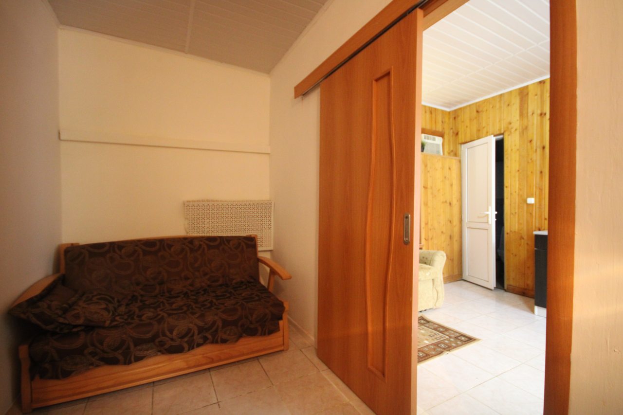 Студио на  первом этаже