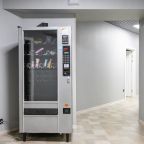 Торговый автомат (закуски), Отель Номера на Невском 111