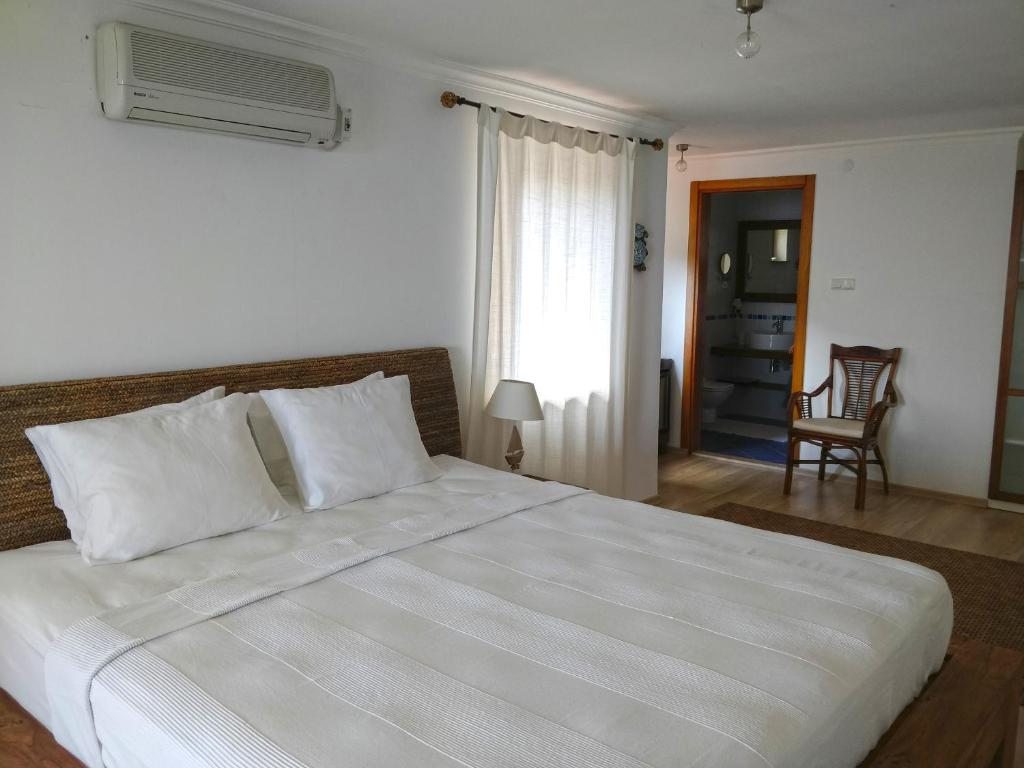 Двухместный (Стандартный двухместный номер с 1 кроватью) отеля Zephyros Hotel, Месудие