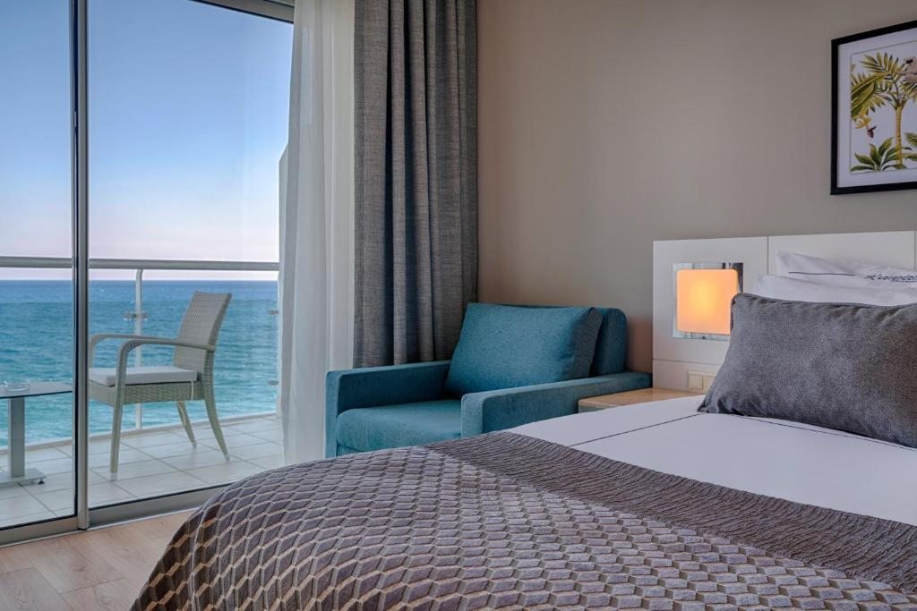 Двухместный (Стандартный двухместный номер с 1 кроватью или 2 отдельными кроватями, вид на море) курортного отеля Grand Park Kemer, Бельдиби