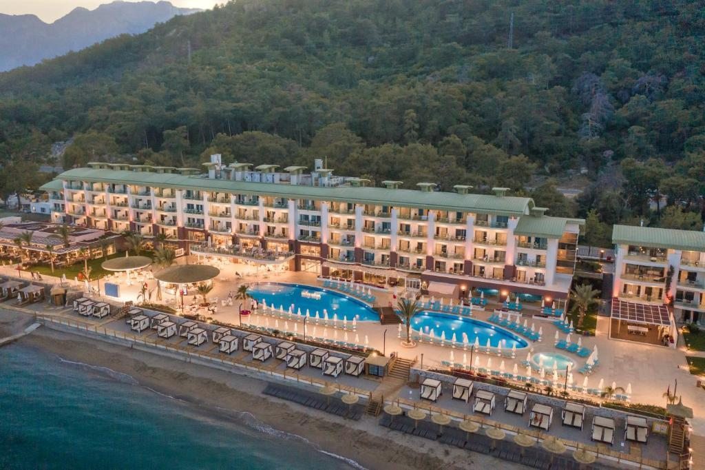 Бельдиби отели 1 линия все включено. Турция отель Corendon Playa Kemer. Гранд отель Кемер. Гранд парк Кемер. Кемер отель Корендон 5.