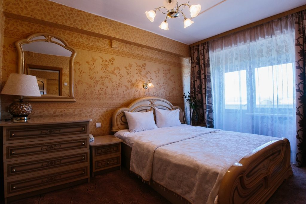 Двухместный (2-комнатный с видом на вулканы) гостиничного комплекса Петропавловск, Петропавловск-Камчатский