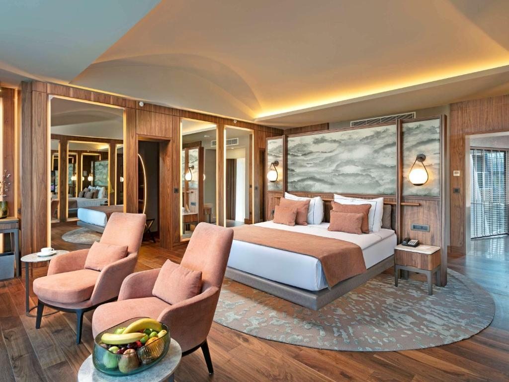 Двухместный (Представительский двухместный номер с 1 кроватью и гидромассажной ванной) курортного отеля Rixos Sungate, Бельдиби