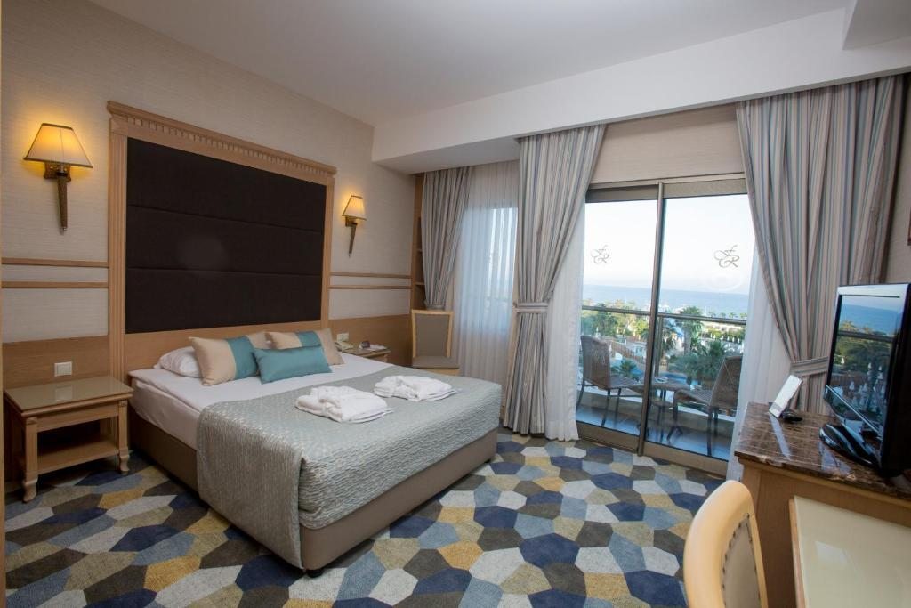 Двухместный (Стандартный двухместный номер с 1 кроватью и видом на море) курортного отеля Fame Residence Lara & Spa, Лара