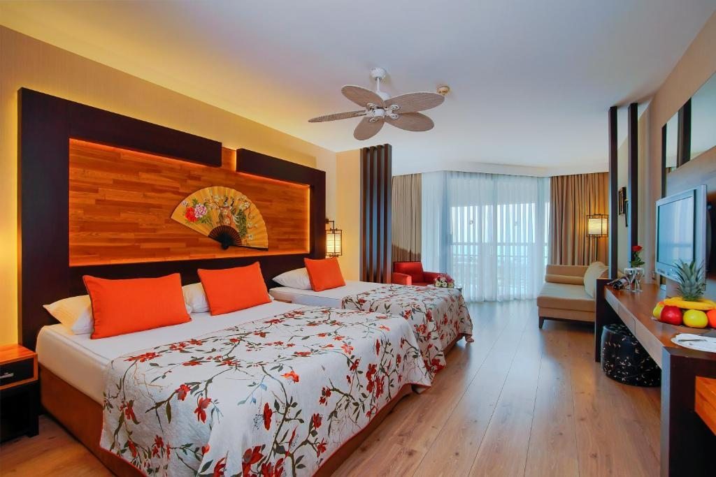 Двухместный (Стандартный двухместный номер с 1 кроватью или 2 отдельными кроватями, вид на море) курортного отеля Limak Lara, Лара