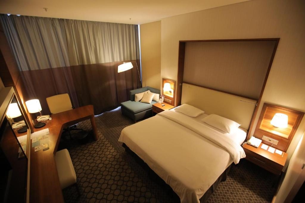 Двухместный (Улучшенный двухместный номер с 1 кроватью или 2 отдельными кроватями) отеля Anemon Samsun, Самсун