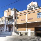 Парковка по предварительному бронированию, Гостиница Регина