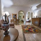 Сьюит (Полулюкс), Artemis Cave Suites