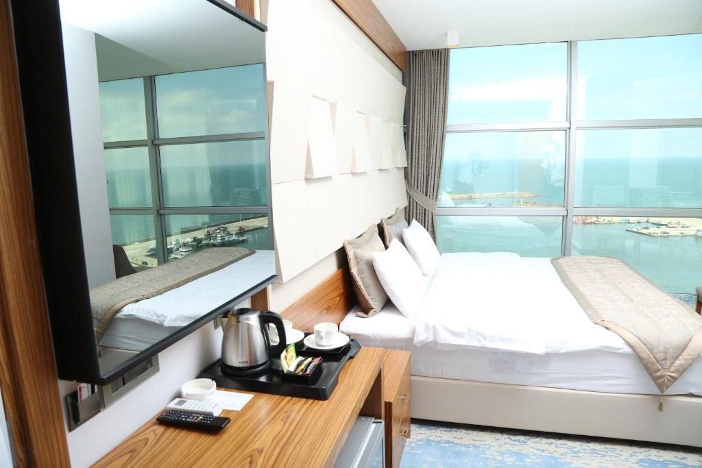 Двухместный (Двухместный номер с 1 кроватью или 2 отдельными кроватями и видом на море) отеля Panorama Damla, Самсун