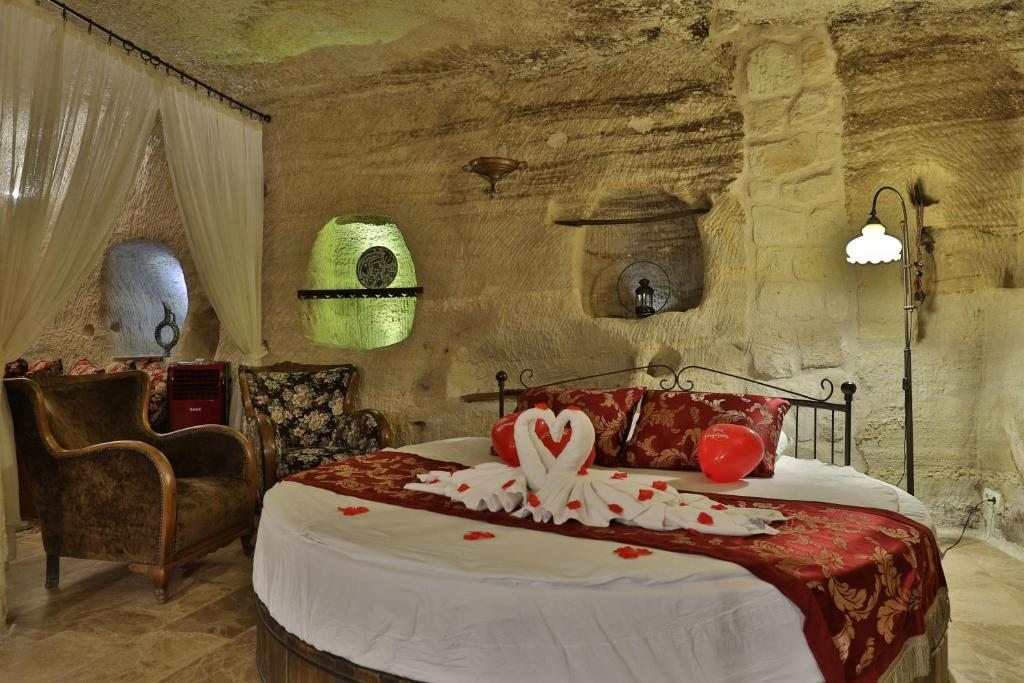 Сьюит (Люкс с кроватью размера «king-size») отеля Mithra Cave, Гереме