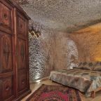 Семейный (Семейный номер), Shoestring Cave House