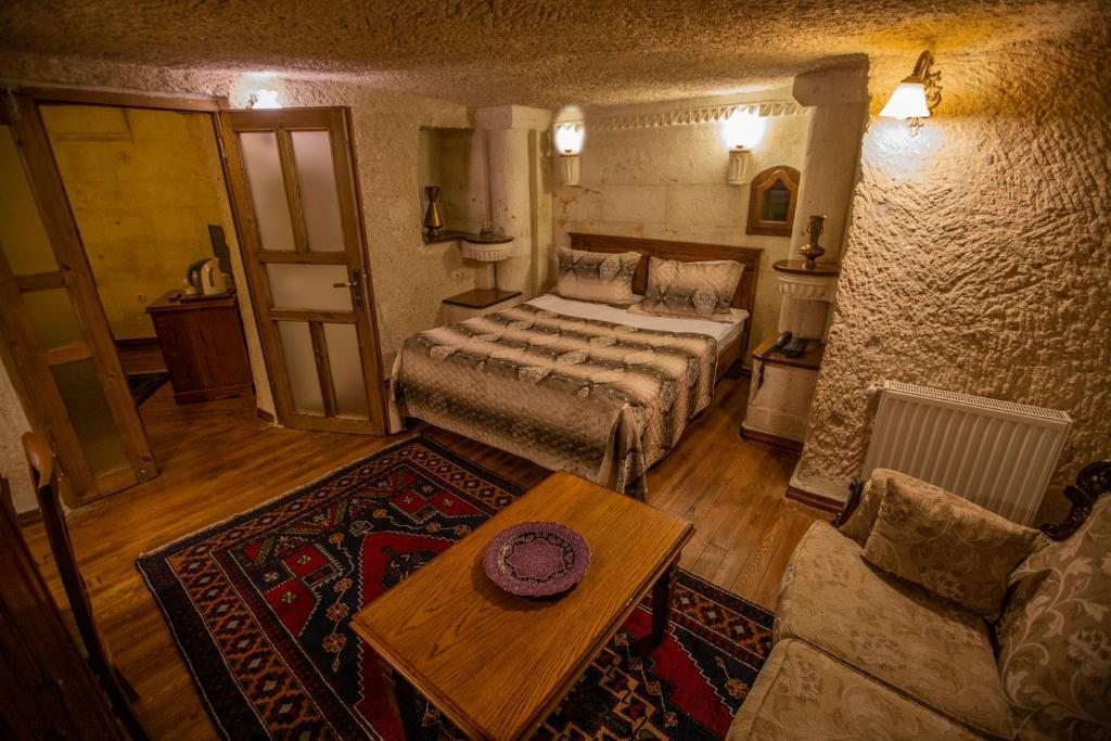 Сьюит (Люкс в пещере), Stone House Cave Hotel