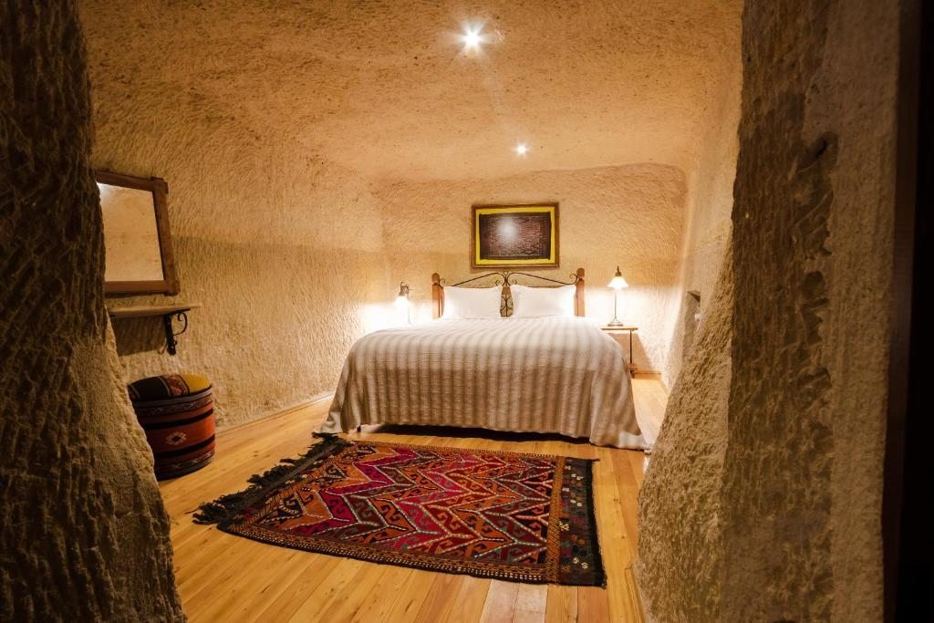 Семейный (Семейный люкс) отеля Sultan Cave Suites, Гереме