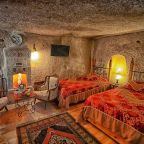 Трехместный (Трехместный номер), Traveller's Cave Hotel