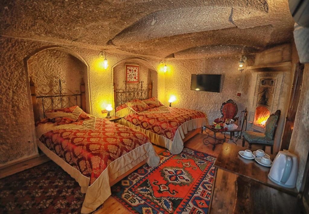 Трехместный (Трехместный номер), Traveller's Cave Hotel