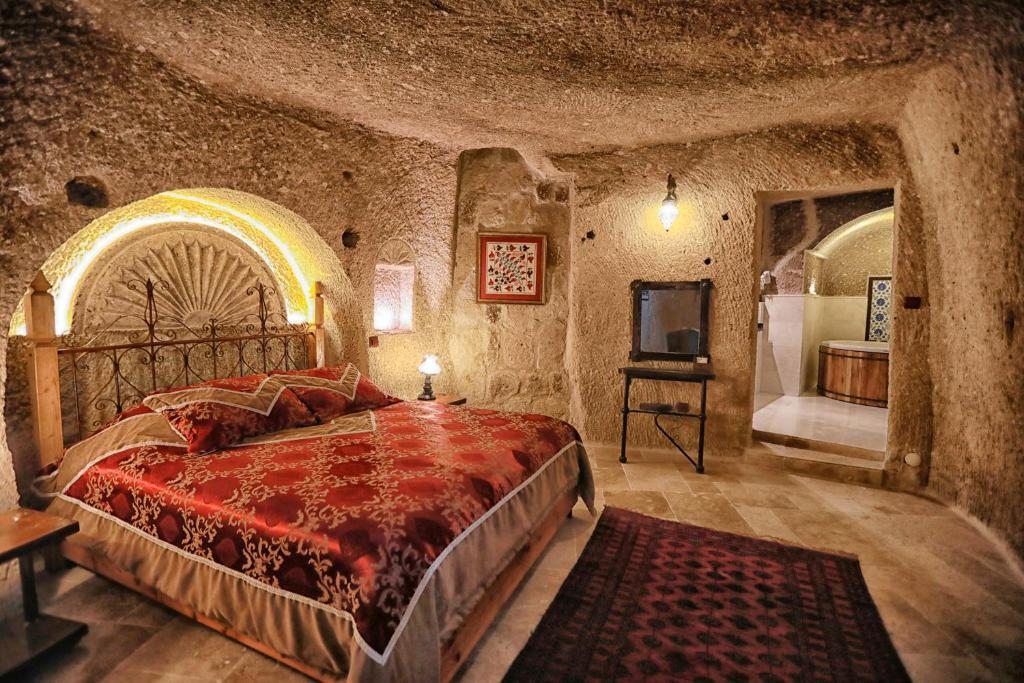 Сьюит (Полулюкс), Traveller's Cave Hotel