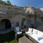 Сьюит (Полулюкс), Traveller's Cave Hotel