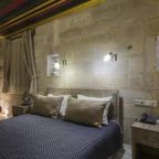 Двухместный (Улучшенный двухместный номер с 1 кроватью), Bedrock Cave Hotel