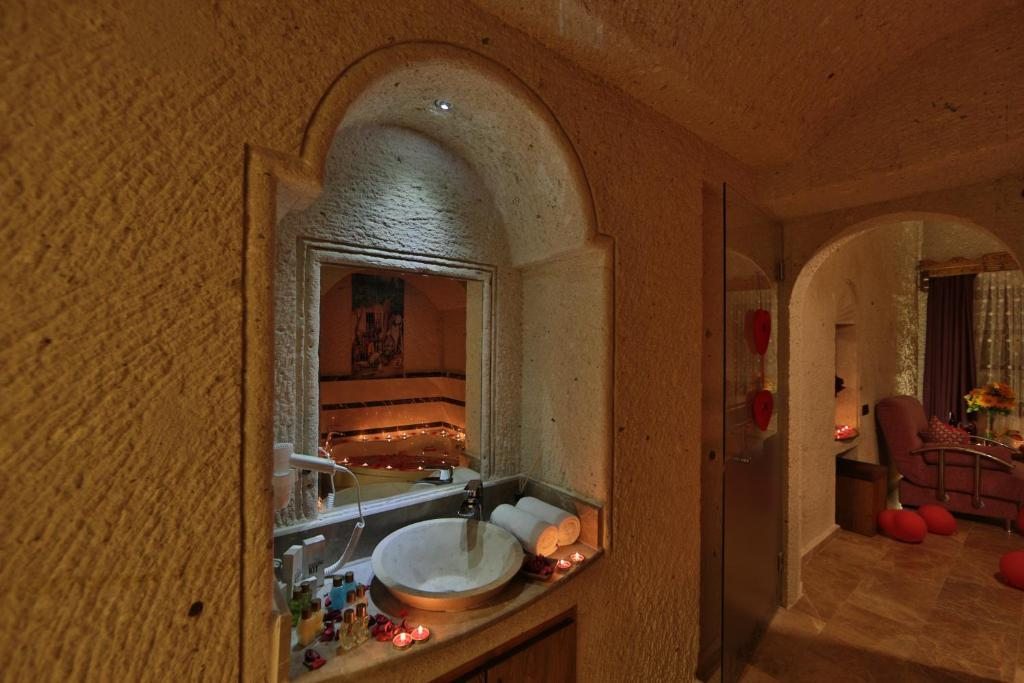Двухместный (Полулюкс «Пещера») отеля Cappadocia Inn Hotel, Гереме