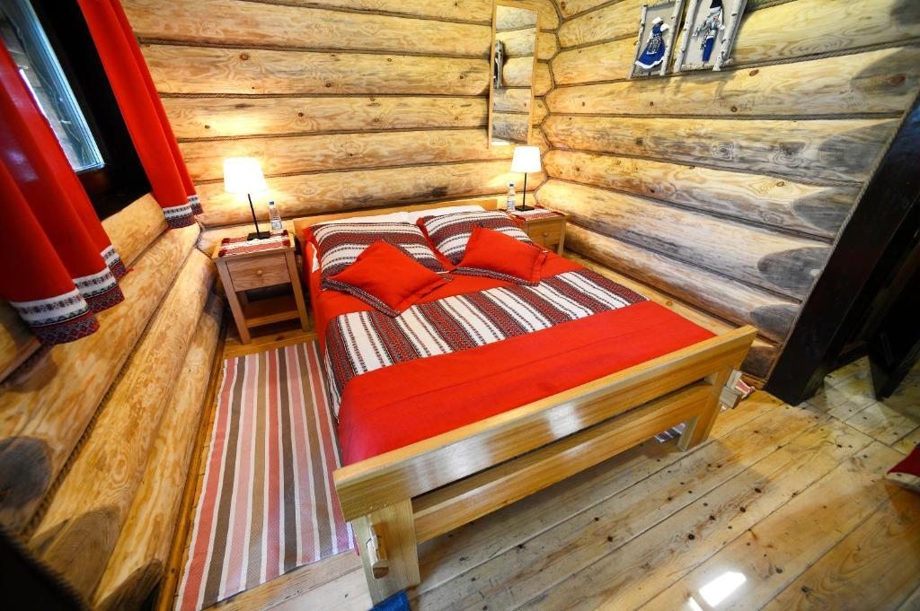 Двухместный (Стандартный двухместный номер с 1 кроватью или 2 отдельными кроватями) курортного отеля Турсиб, Турбаза Катунь