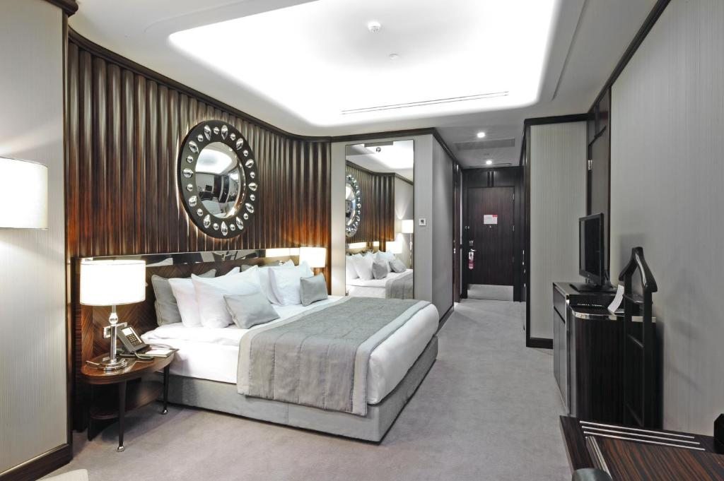 Двухместный (Представительский номер с кроватью размера «king-size» - Для некурящих) отеля Crowne Plaza Bursa, Бурса