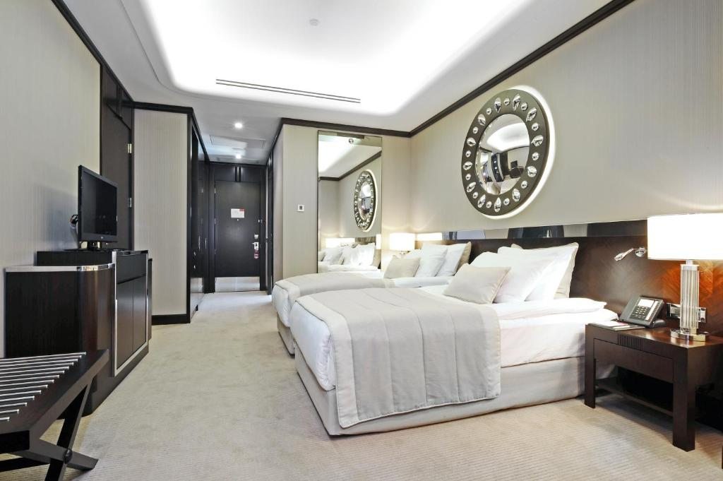 Двухместный (Двухместный номер с 2 отдельными кроватями - Для некурящих) отеля Crowne Plaza Bursa, Бурса