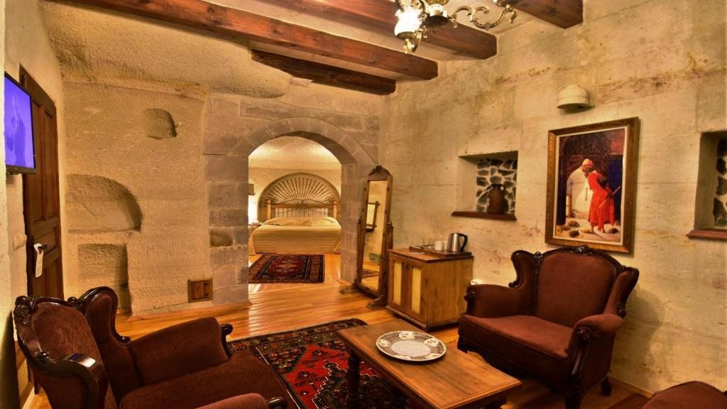 Сьюит (Люкс в пещере) отеля Harman Cave Hotel, Гереме